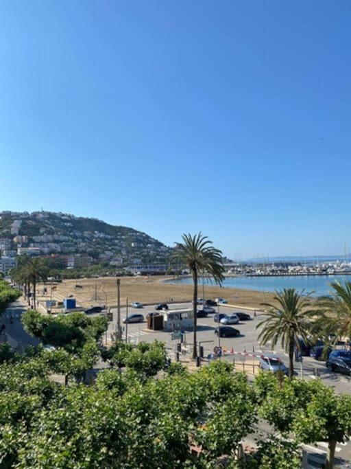 Primera Linea De Mar Y Playa Roses Exteriér fotografie